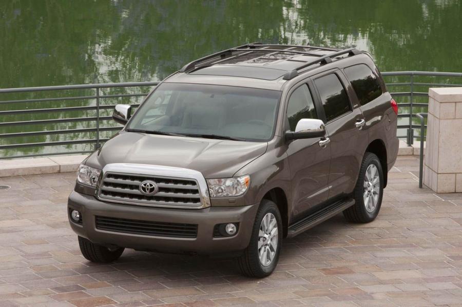  Toyota Sequoia 2013 года  (фото 41 из 50)